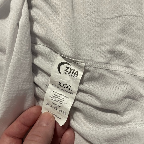 Zyia white tank top - Picture 2 of 4